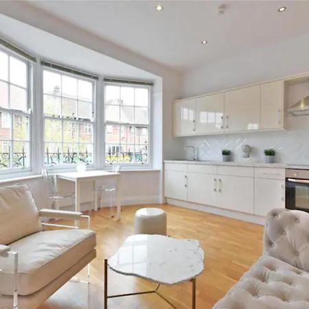 Luxury 3 Bed Apartment - Huge Outdoor Terrace & Amazing Transport Links London Kültér fotó